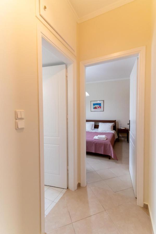 Ikaros Apartment Preveza Buitenkant foto