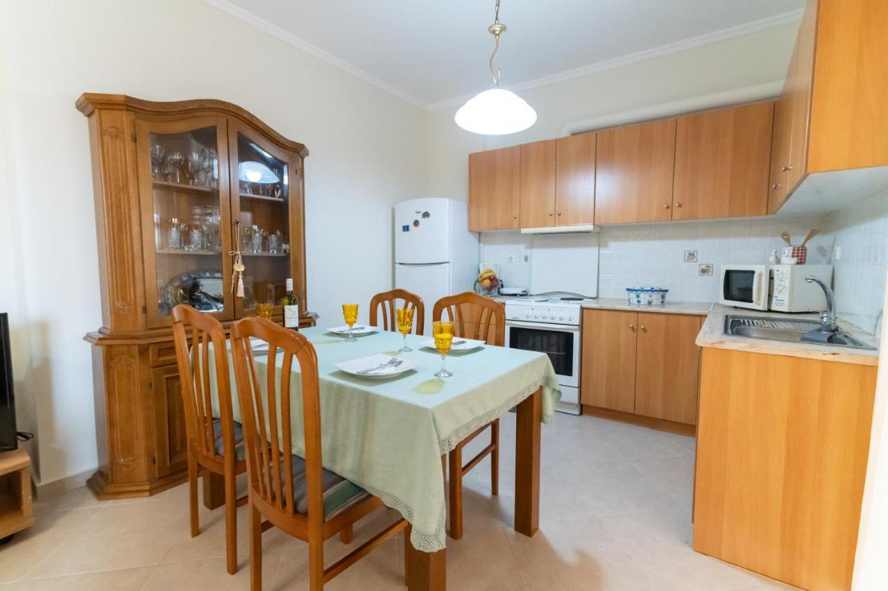 Ikaros Apartment Preveza Buitenkant foto