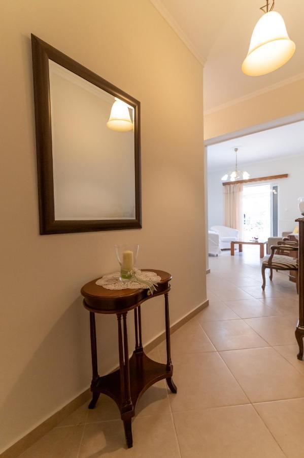 Ikaros Apartment Preveza Buitenkant foto