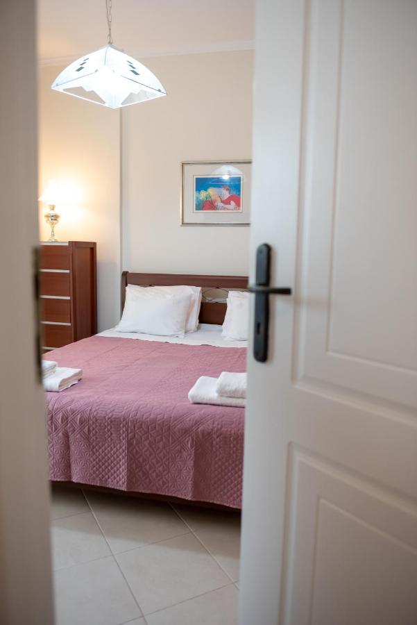 Ikaros Apartment Preveza Buitenkant foto